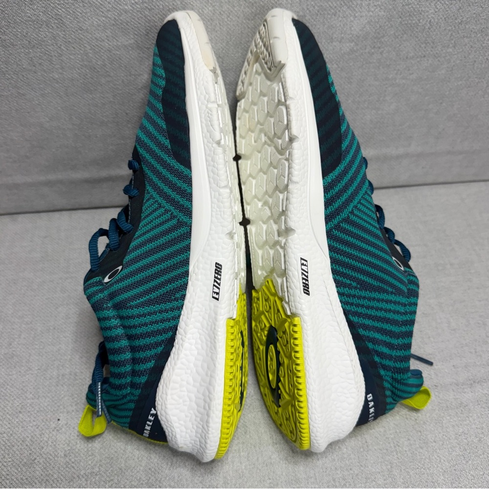 NWT - Oakley EVZERO Teal & Navy Blue Striped Athletic Sneakers M9.5 - Picture 9 of 12